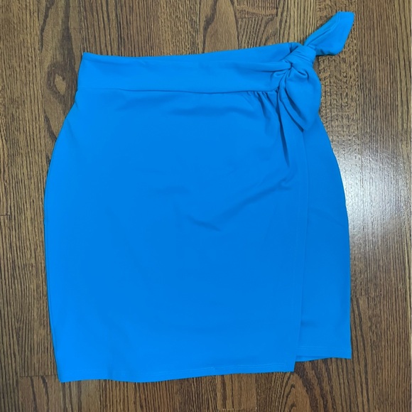 Susana Monaco Knee Length Faux Wrap Submarine Blue Skirt Size Small, NWT - Picture 1 of 8